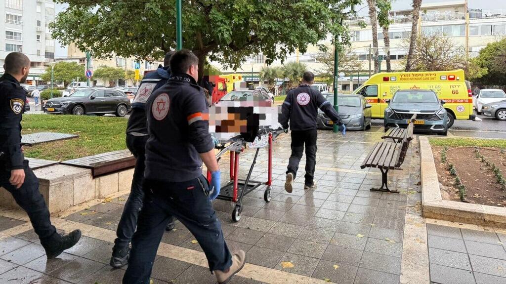 זירת הפיגוע בהרצליה