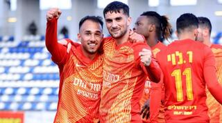 רביד אברג'יל ומוחמד כנעאן חוגגים