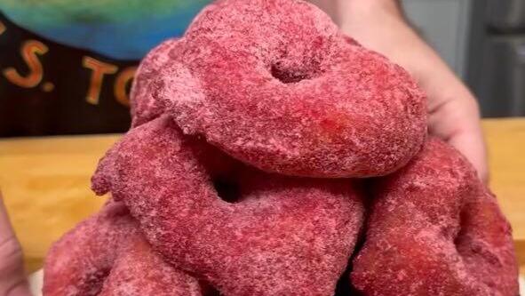 ספינג' ורוד של בן סימן טוב