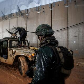 יאיר קראוס וגיל נחושתן בא-נאקורה עם רמ"ט 226 ומג"ד 9263