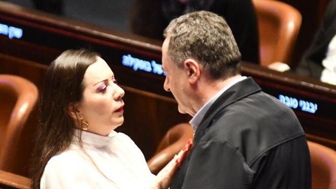 ישראל כ"ץ וטלי גוטליב במליאת הכנסת