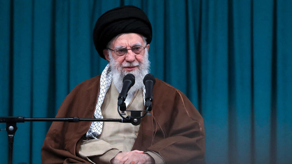 עלי ח'אמנאי בנאום בטהרן