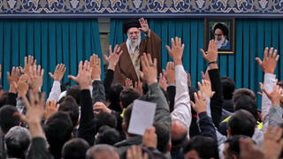 עלי ח'אמנאי בנאום בטהרן