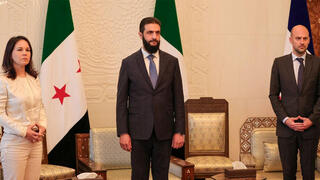 שרי החוץ של גרמניה וצרפת עם שליט סוריה אל-ג'ולאני בדמשק
