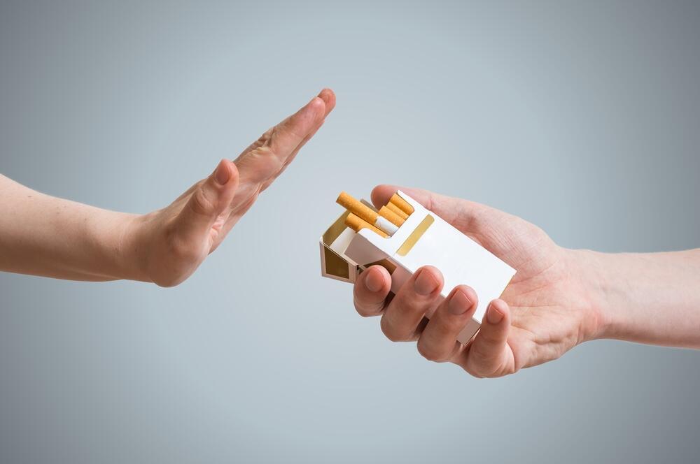עישון סיגריות