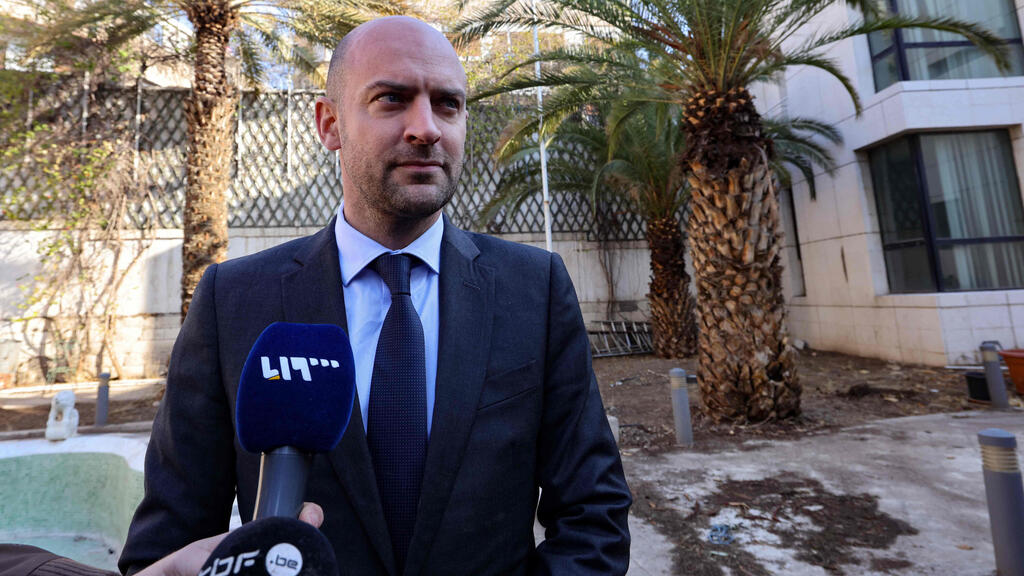 שר החוץ של צרפת מבקר בסוריה