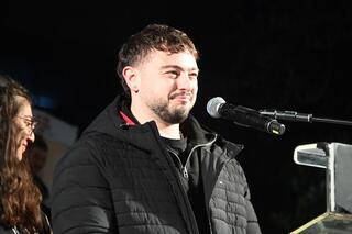 אלמוג מאיר ג'אן מדבר בעצרת החטופים