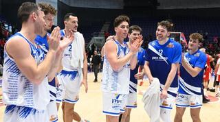 שחקני עירוני רמת גן חוגגים