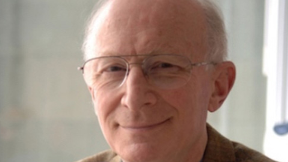 פרסם את המאמר האחרון שלו לפני שלושה חודשים בסך הכול, כמעט 75 שנה אחרי המאמר האקדמי הראשון שלו. סטיוארט רייס 