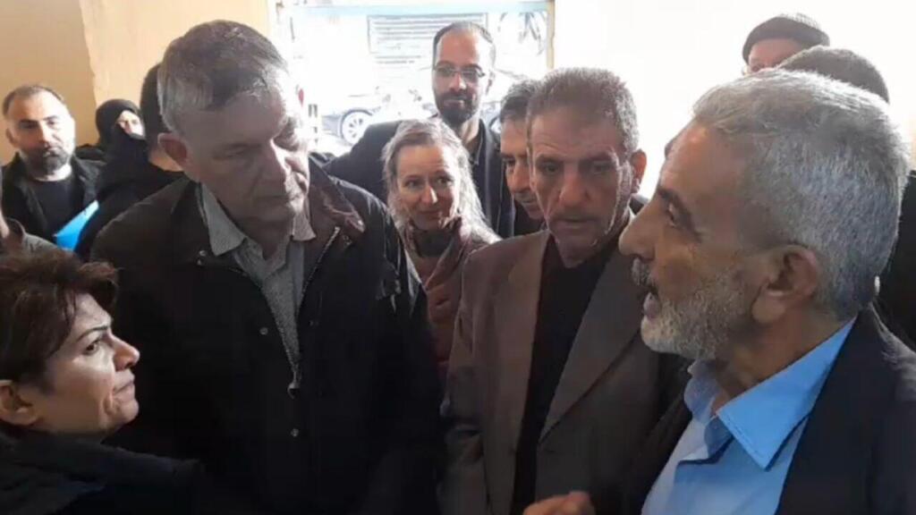 הנציב הכללי של אונר"א פיליפ לזריני, מנהיגת אונר"א בלבנון דורותי קלאוס וחאלד זואיטר מנהיג חמאס במחנה עין אל-חילווה בלבנון