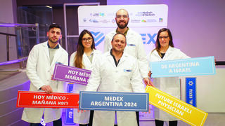 רופאים באירוע ה- MedEx שהתקיים לראשונה בארגנטינה