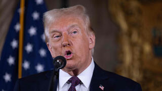 דונלד טראמפ מסיבת עיתונאים אחוזת מאר א-לגו פלורידה ארה"ב