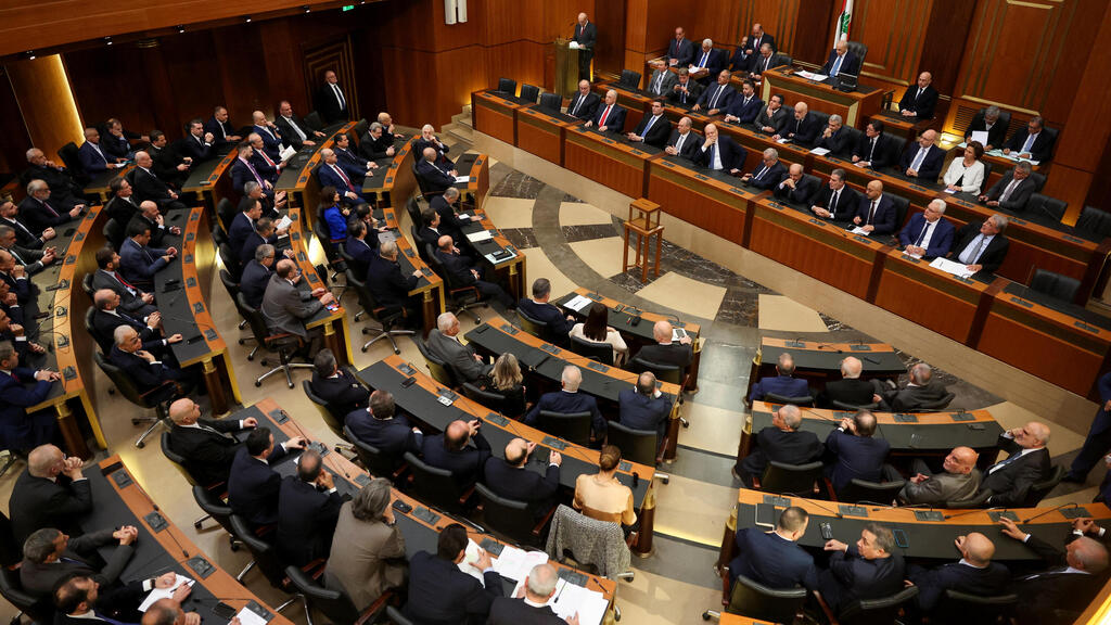 Justice minister: 'This is a historic step.' Parliament in Beirut (Photo: REUTERS/Mohamed Azakir) ביירות