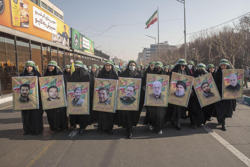 בסיס תת קרקעי נחשף באיראן לאחסון טילים ואמצעי לחימה שונים