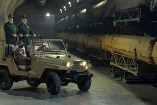 בסיס תת קרקעי נחשף באיראן לאחסון טילים ואמצעי לחימה שונים