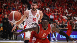 ההפועל ת"א ג'ונתן מוטלי - הפועל ירושלים יובל זוסמן