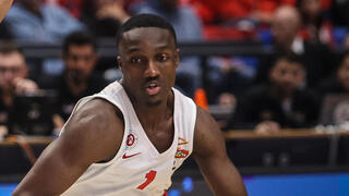 שחקן הפועל ירושלים ג'ארד הארפר מול שחקן הפועל ת"א ברונו קאבוקלו