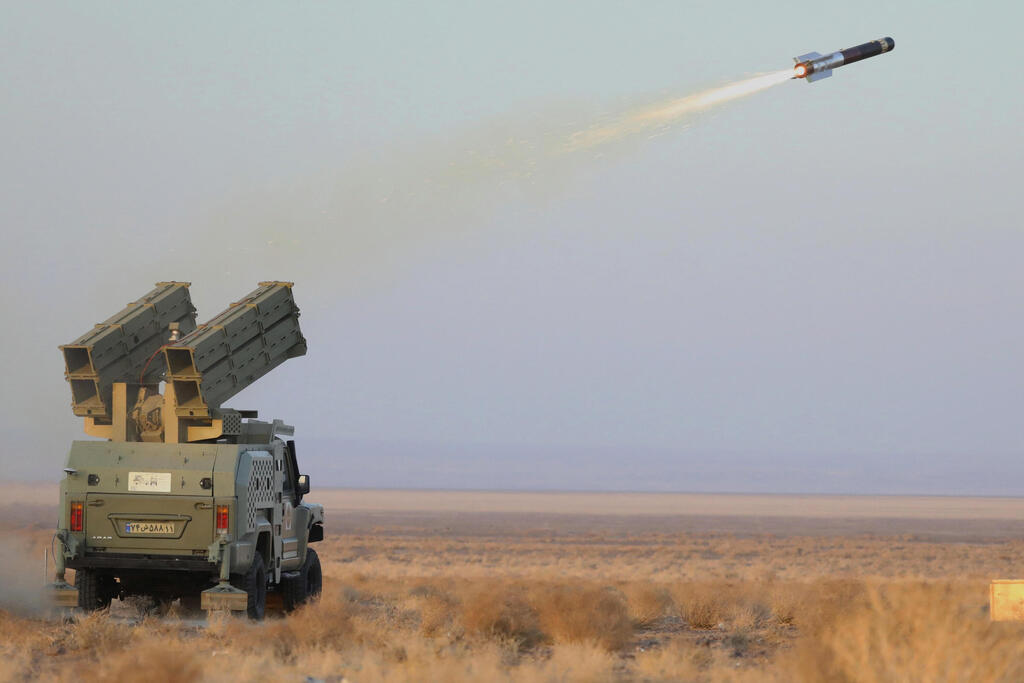 תרגיל צבאי באיראן (צילום: Iranian Army/WANA (West Asia News Agency)/Handout via REUTERS ) תרגיל צבאי באיראן