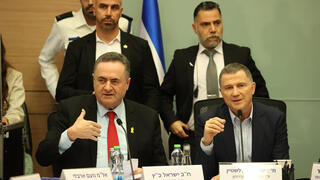 שר הביטחון ישראל כ"ץ בוועדת החוץ והביטחון