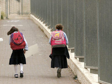 תלמידות בבית ספר "בית יעקב" בעמנואל, 2010