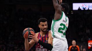 פנאתינייקוס מול באסקוניה