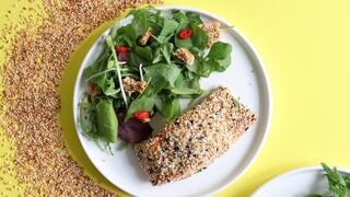 סלמון בציפוי שלושה סוגי שומשום