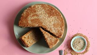 עוגת חלווה, טחינה ושומשום