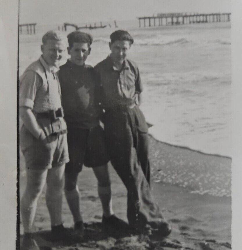 My father, Mordechai Spiegel (right), would have been so proud to see his grandson don an IDF uniform to protect his people and his country (Photo: Family album) Mordechai Spiegel (right)