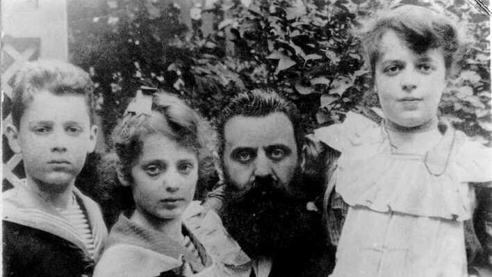 בנימין זאב הרצל וילדיו פאולינה, הנס וטרודה