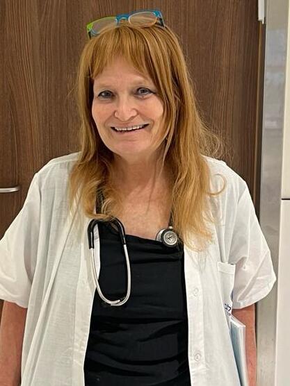 פרופ' גליה רהב, מנהלת היחידה למחלות זיהומיות במרכז הרפואי שיבא