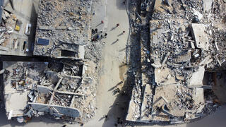 צילום רחפן מהריסות חאן יונס