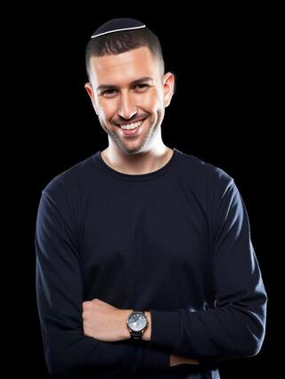 Yuval Manzura 