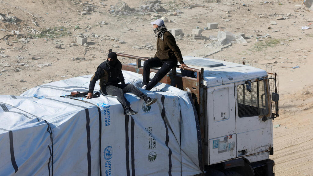 רפיח עזה משאיות סיוע הומניטרי