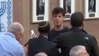 ועדת חוץ וביטחון: יונתן שלו, לוחם מילואים התפרץ בדיון על חוק הגיוס