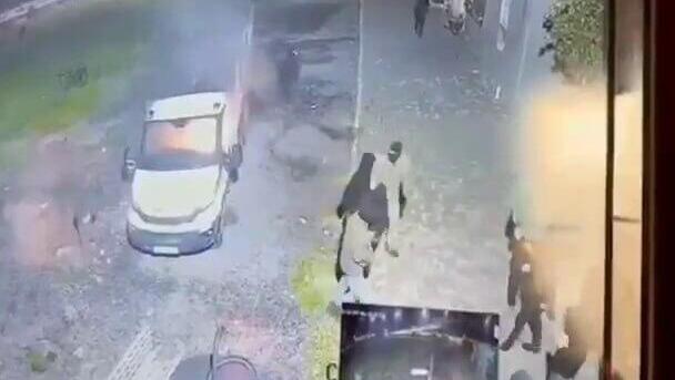 תיעוד ממצלמות האבטחה באל פונדוק של ההתפרעויות