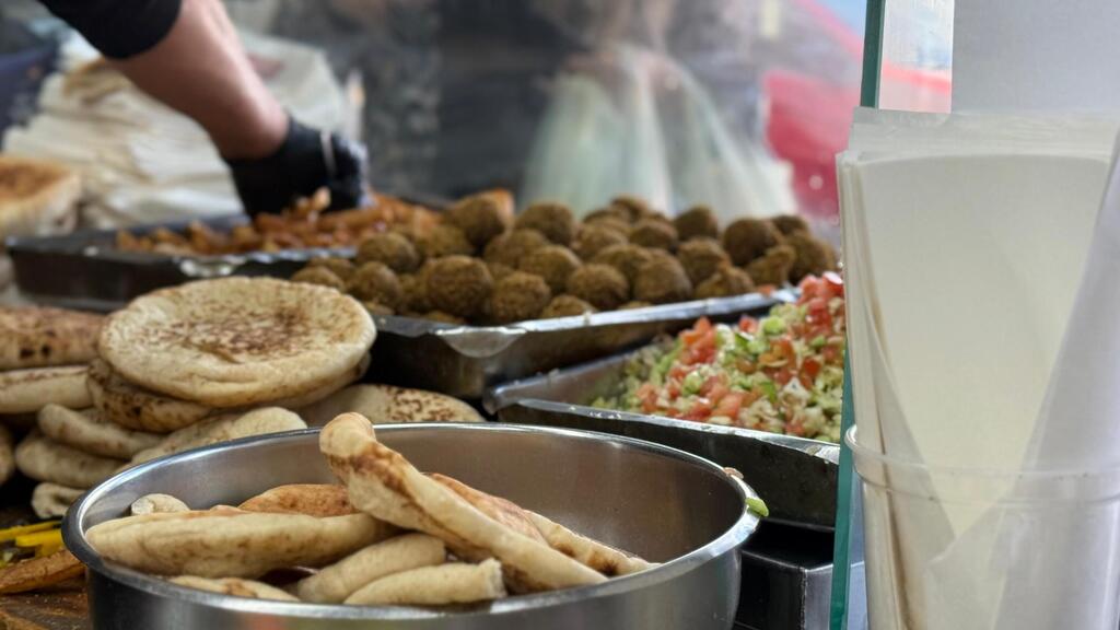 פשוט וצנוע. פלאפל רמלה