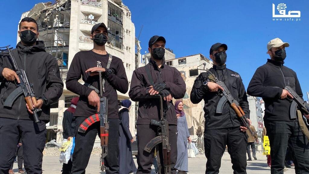 משטרת חמאס עם המפקד החדש מחמוד אבו ווטפה ברצועת עזה