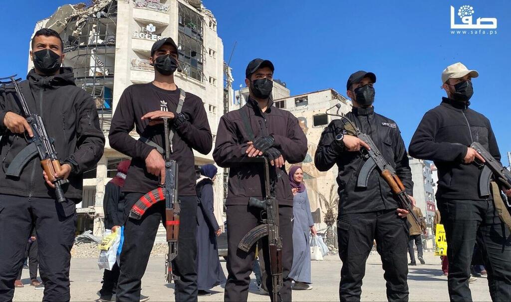 משטרת חמאס עם המפקד החדש מחמוד אבו ווטפה ברצועת עזה