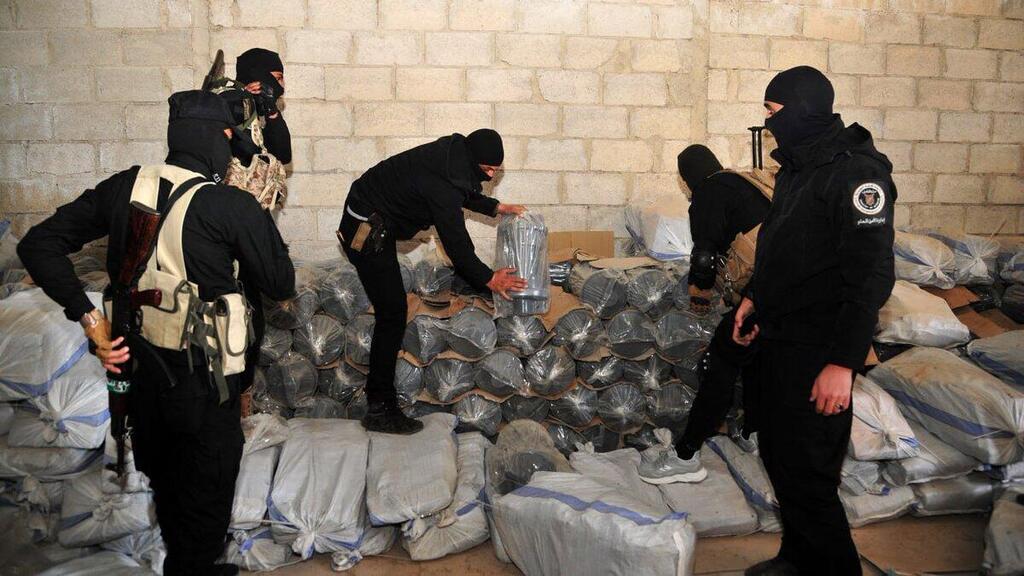 מחסן סמים מסוג קפטגון שאותר באזור סאבורה שעל כביש דמשק-ביירות