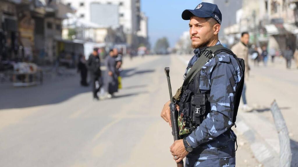 משטרת חמאס עם המפקד החדש מחמוד אבו ווטפה ברצועת עזה