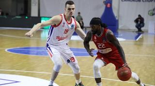 פטריק בברלי חודר