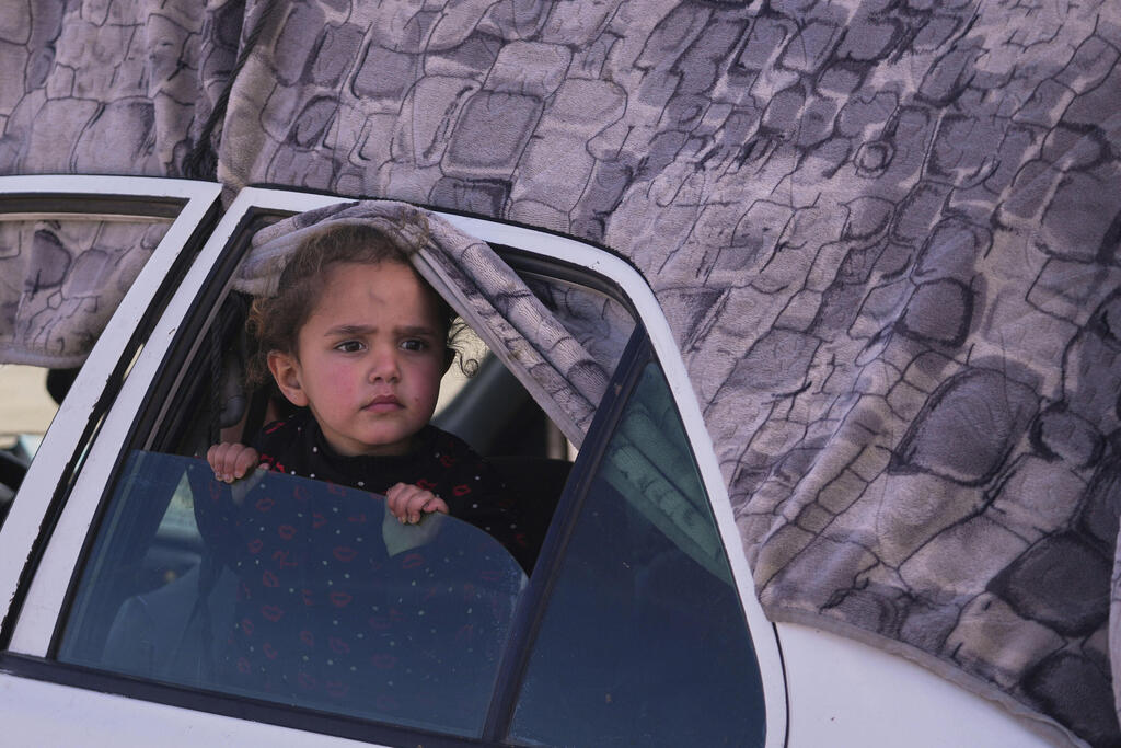 עקורים מחכים לחזור לצפון הרצועה