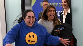 לירי אלבג מגיעה לבית החולים