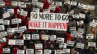 הפגנה בדרך בגין