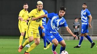 נדב נידם במאבק עם רועי שוקרני