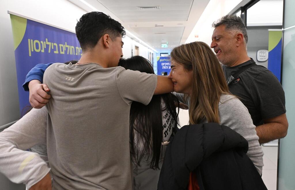 לירי אלבג מגיעה לבית החולים