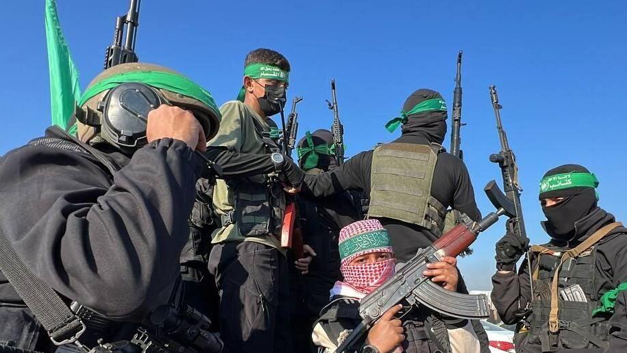 Боевики ХАМАСа в Джебалии הכנות לטקס מסירת החטופים בג'באליה