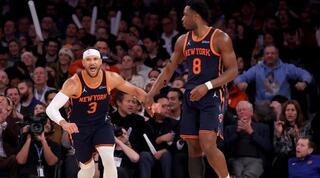 ג'וש הארט ואו ג'יי אננובי מרוצים