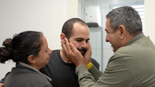 ירדן ביבס עם משפחתו בשיבא