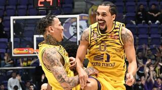 אלייז'ה מיטרו-לונג ומיקל קייזר